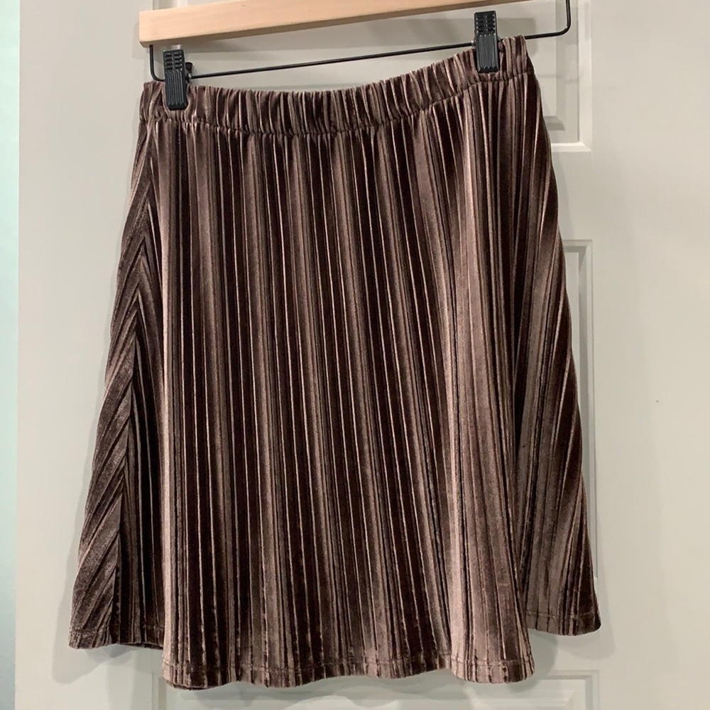 Velvet skirt